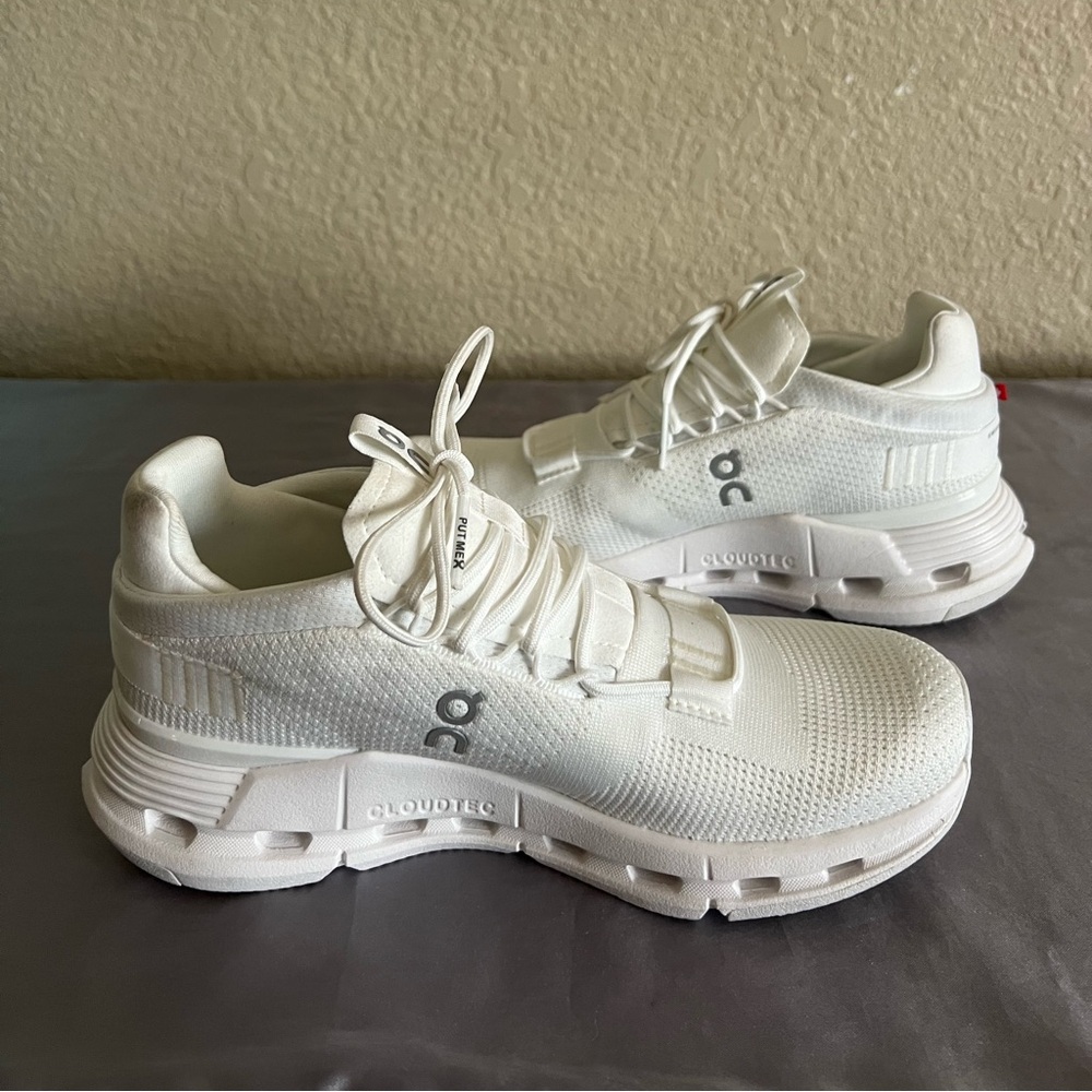 Womens On CloudNova White Sneakers size 7